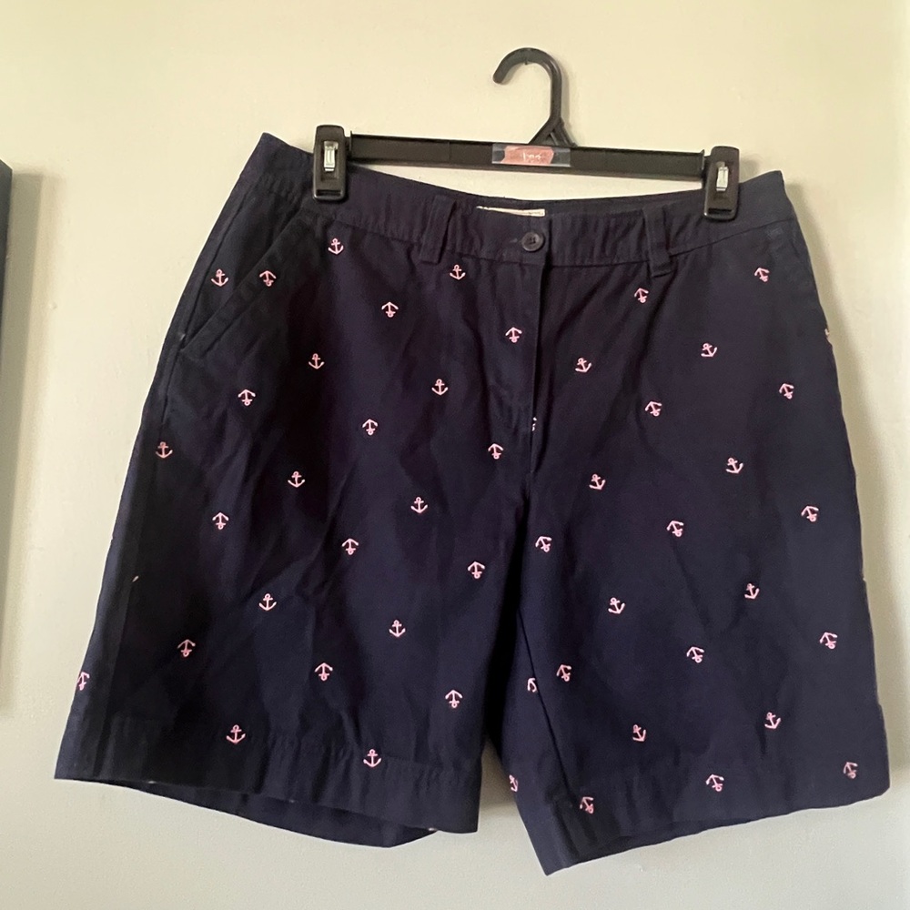 L.L. Bean‎ Shorts With Embroidered Anchor Design Women 14